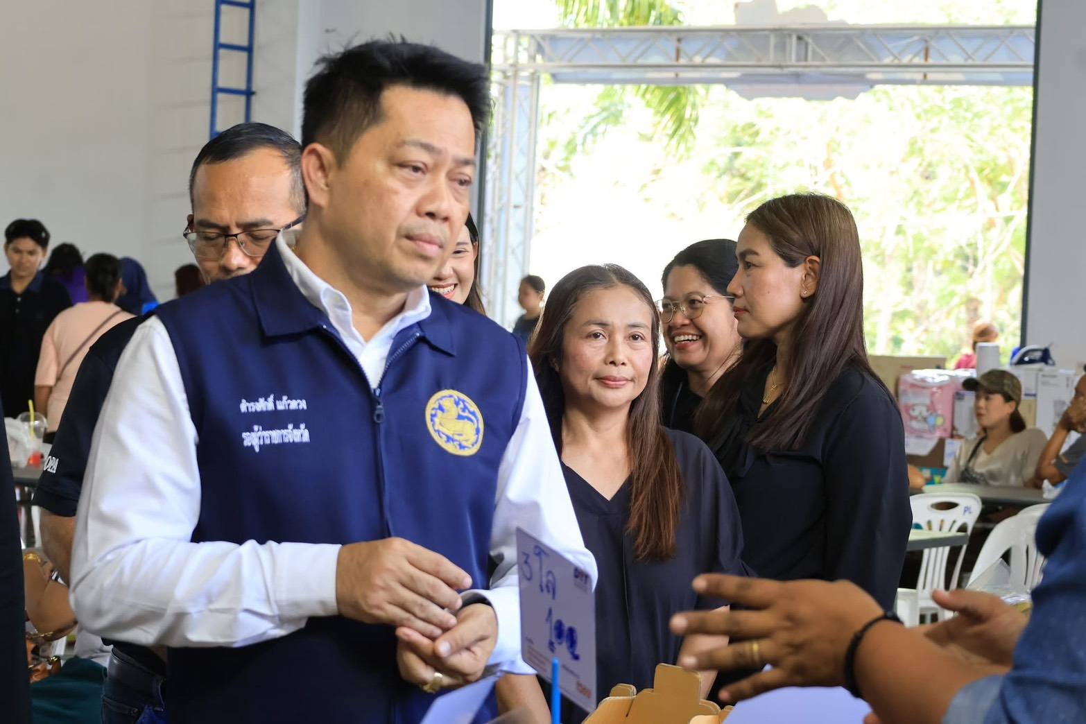 title - ปทจ.สตูล ร่วมงานธงฟ้าราคาประหยัด ครั้งที่ 5 ช่วยผู้ประสบอุทกภัย ลดค่าครองชีพประชาชน ณ ที่ว่าการอำเภอมะนัง จังหวัดสตูล